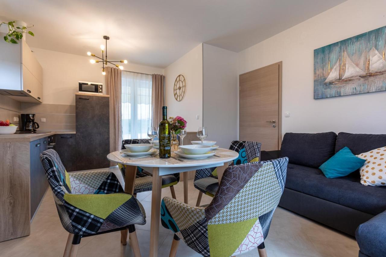 Apartment Ivan Sveti Ivan Dobrinjski Екстер'єр фото